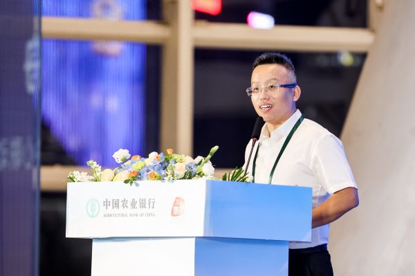 農(nóng)情億萬家 中國農(nóng)業(yè)銀行深化推進(jìn)“誠信、興商、惠民”主題消費(fèi)節(jié)